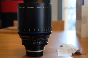 Photo Zeiss Compact Prime CP.2 135mm/T2.1 EF Mount