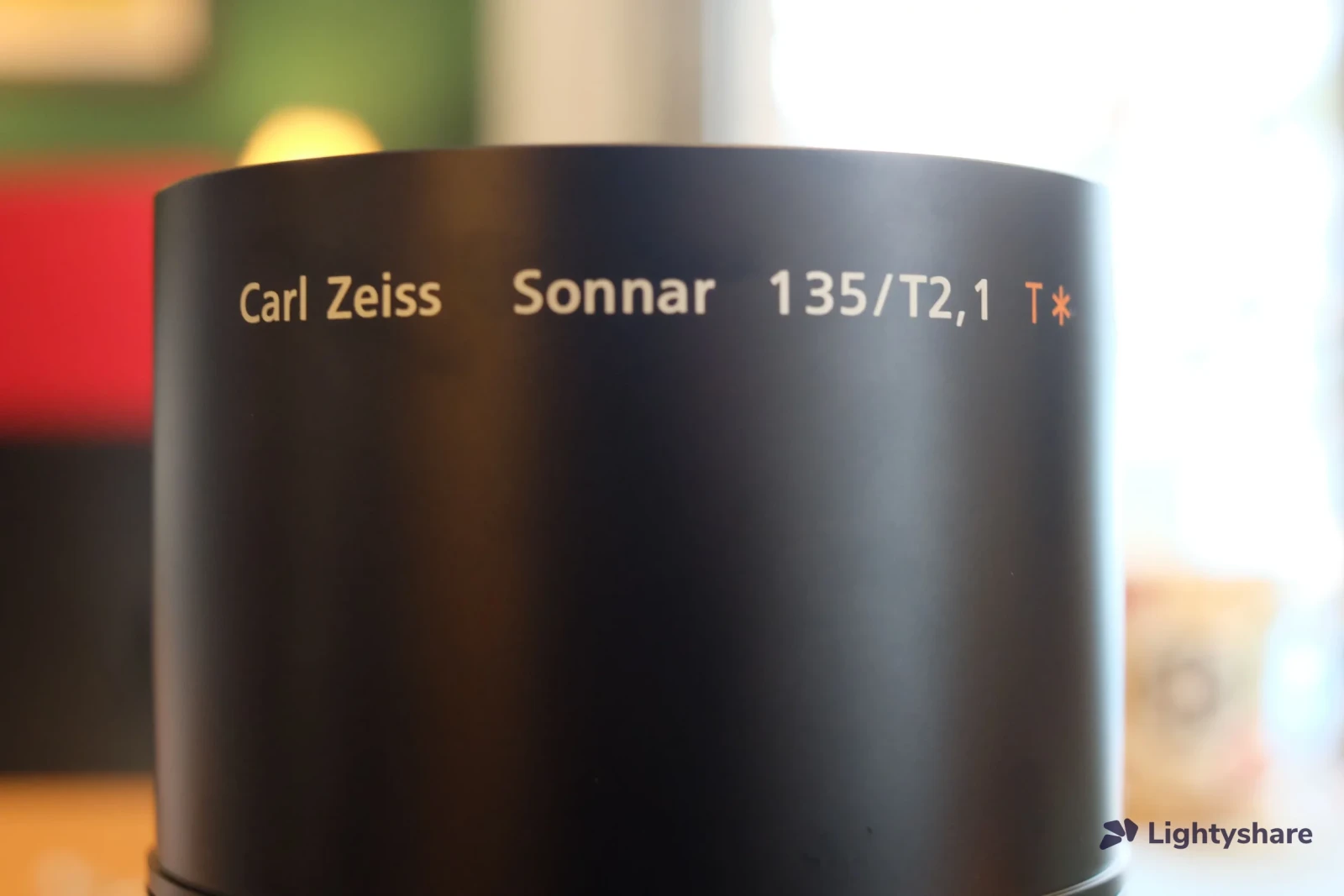 Zeiss Compact Prime CP.2 135mm/T2.1 EF Mount - Photo 5 sur 5