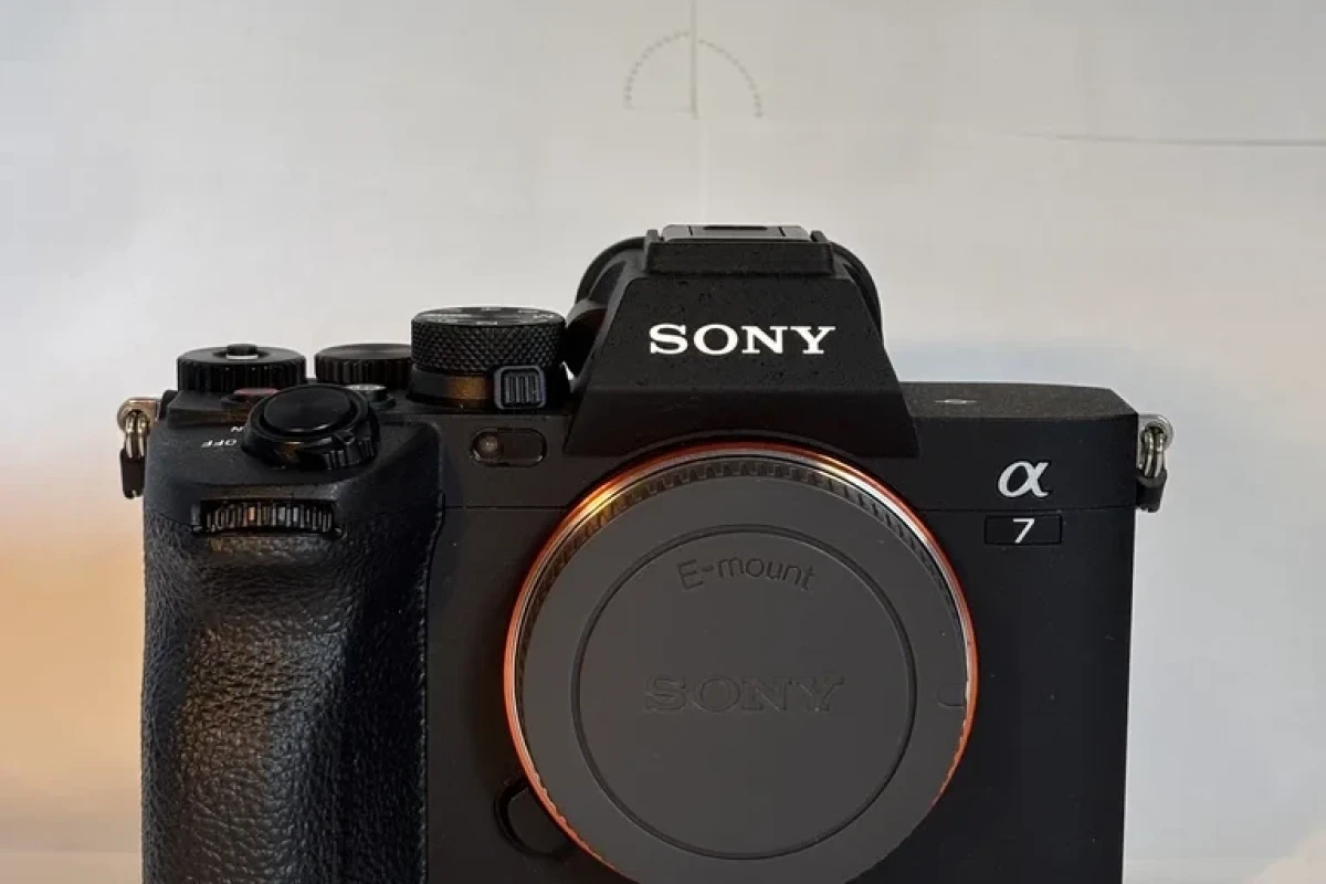 Location Sony Alpha 7 IV - Lightyshare