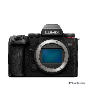 Location Kit Lumix S5 II + Sigma 28-70 mm f/2.8 + Lumix S 35 mm f/1.8