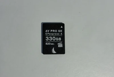 Location Pack FX30 + Objectif + Batteries + Carte CF 330Go