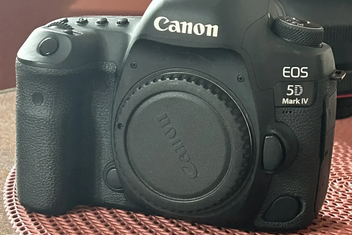 Location Canon 5D Mark IV - Lightyshare