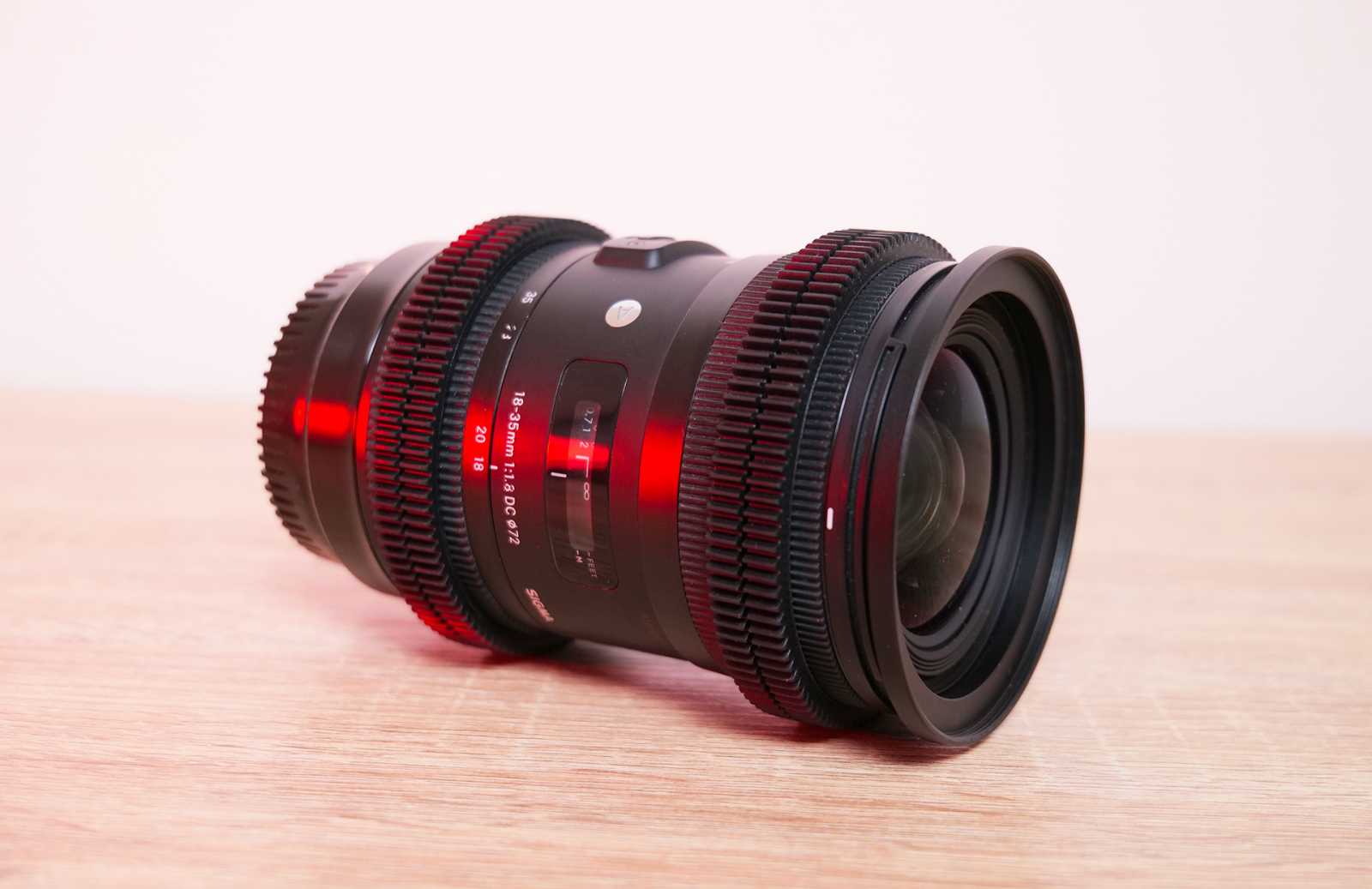Sigma 18-35mm f/1.8 - Canon - Photo 2 sur 3