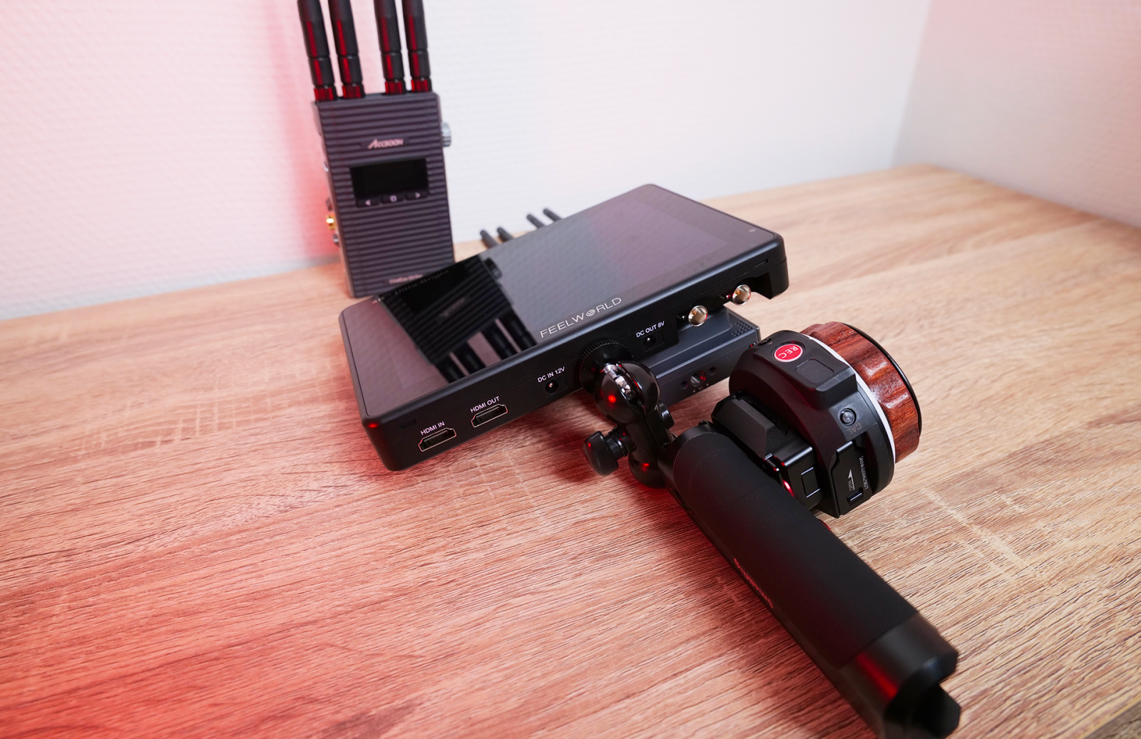 Kit Focus Puller - Video + Focus HF SDI/HDMI - Photo 1 sur 5