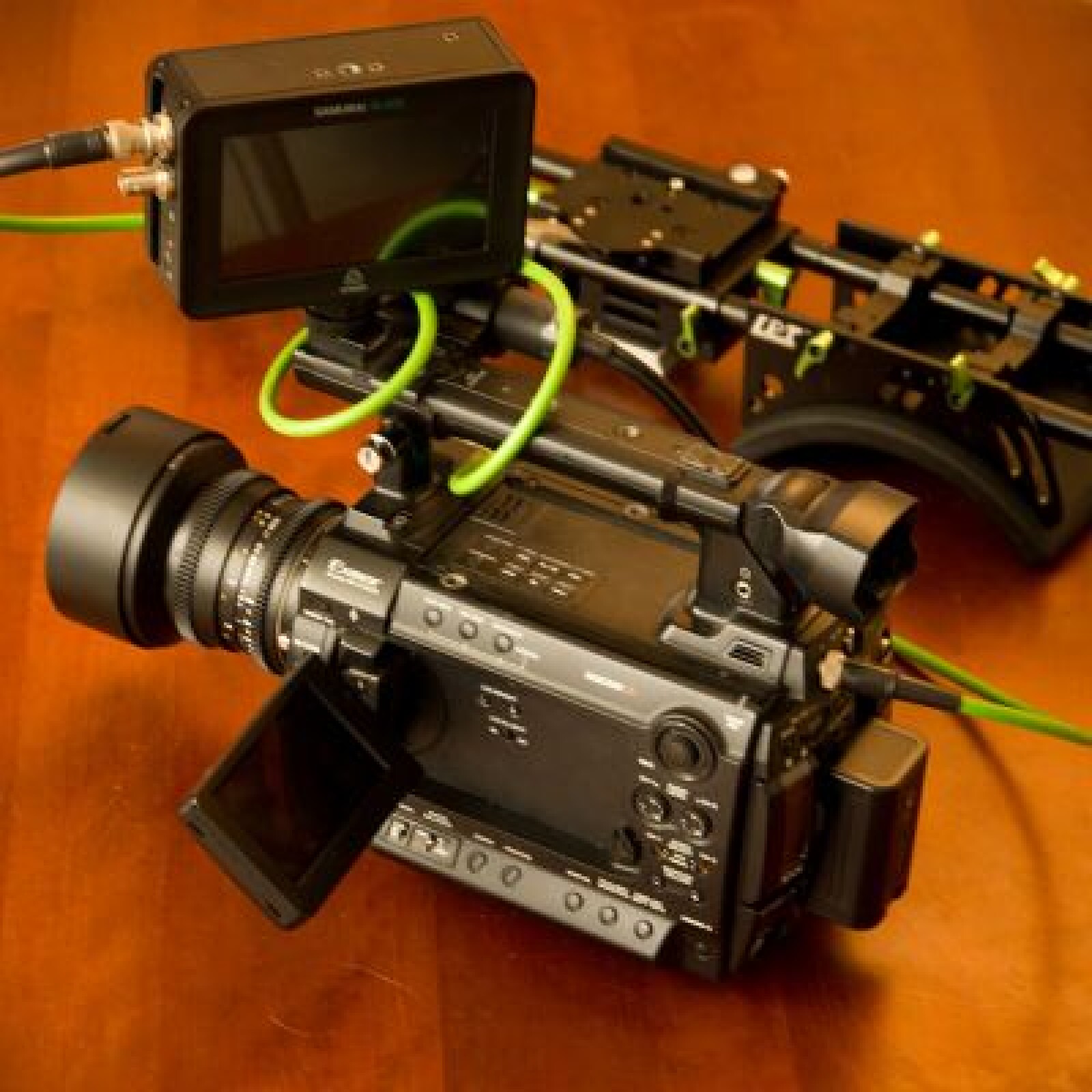 Kit Sony F3 Cinealta Epaule - Photo 2 sur 2