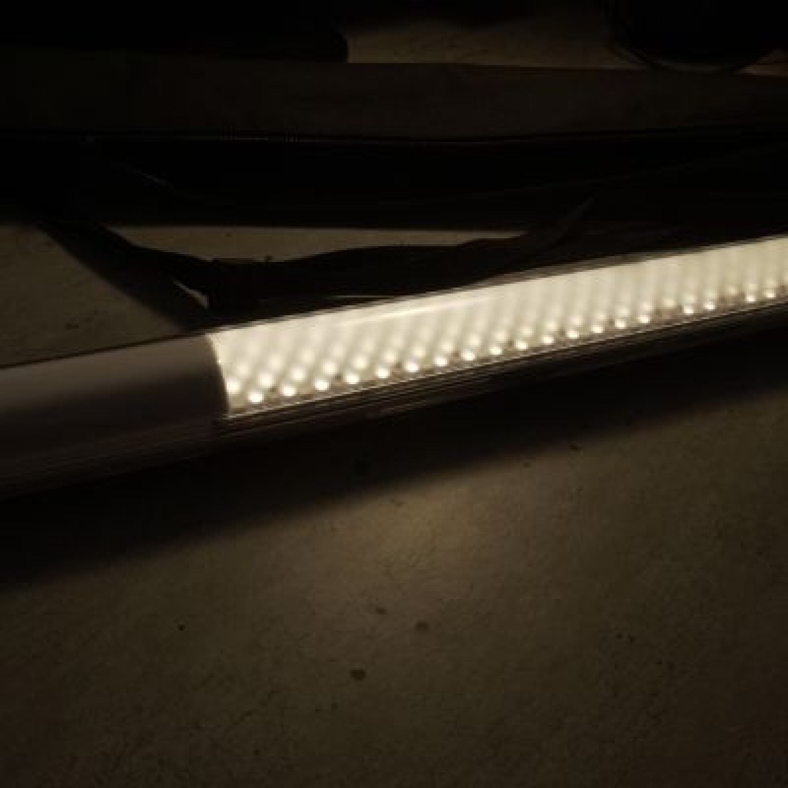 Projecteur LED "sabre laser" YONGNUO 360 2 II - Photo 5 sur 5