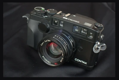 Location Contax G2