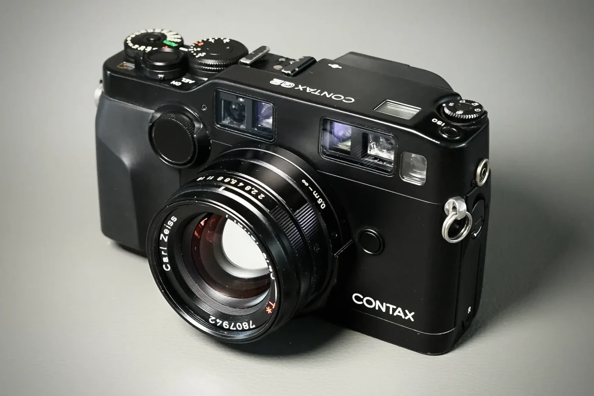 Location Contax G2 - Lightyshare