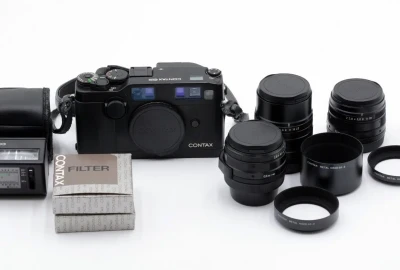 Location Contax G2