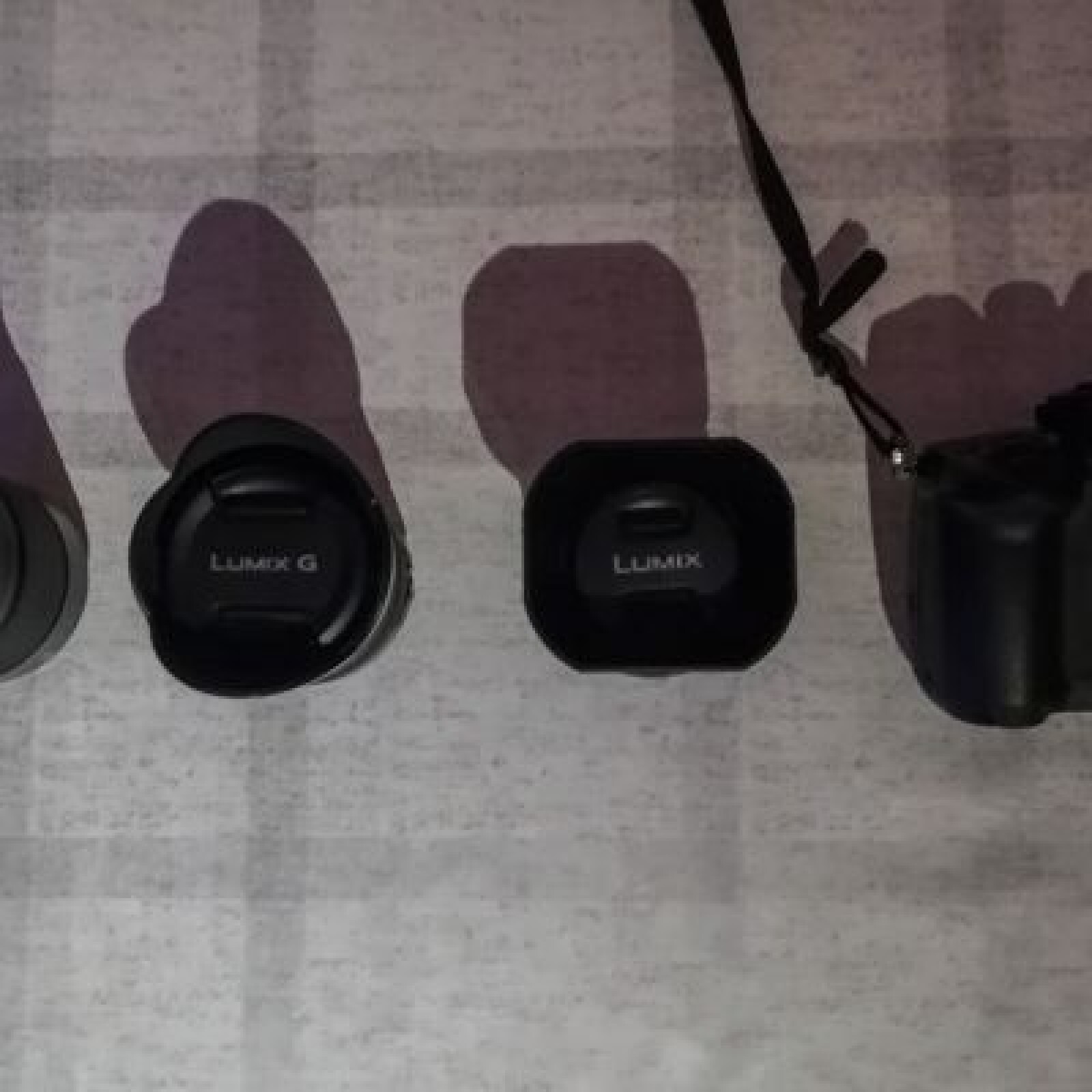 Pack Complet Panasonic Lumix GH5 + 2 optiques 25mm/18-35mm - Photo 5 sur 5