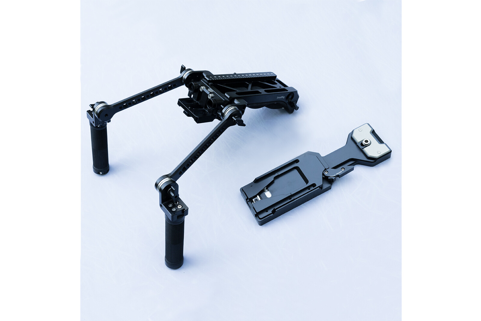 Crosse épaule SmallRig (shoulder rig, stabilisateur) - Pour caméra ARRI,RED,Sony,Canon,Panasonic... - Photo 2 sur 5