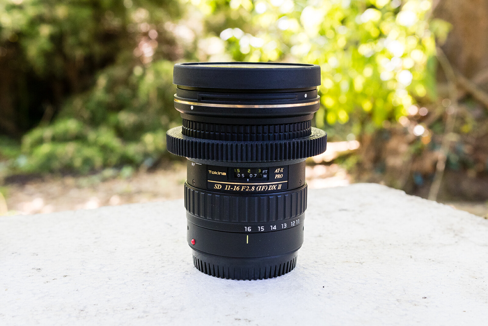 Objectif Tokina 11-16 mm f/2.8 AT-X Pro DX II (Canon EF) - Custom Cine Mod - Ultra Grand Angle  - Photo 2 sur 3