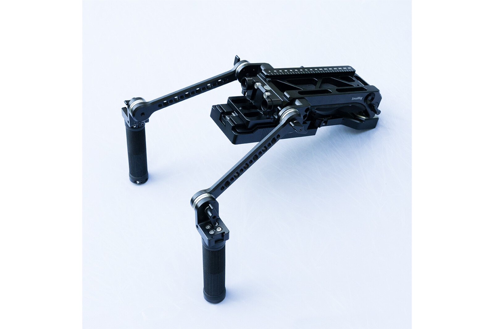Crosse épaule SmallRig (shoulder rig, stabilisateur) - Pour caméra ARRI,RED,Sony,Canon,Panasonic... - Photo 1 sur 5
