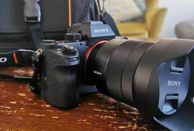 Location Sony A7SII + OBJ 24-70 mm F4 + 4x battery