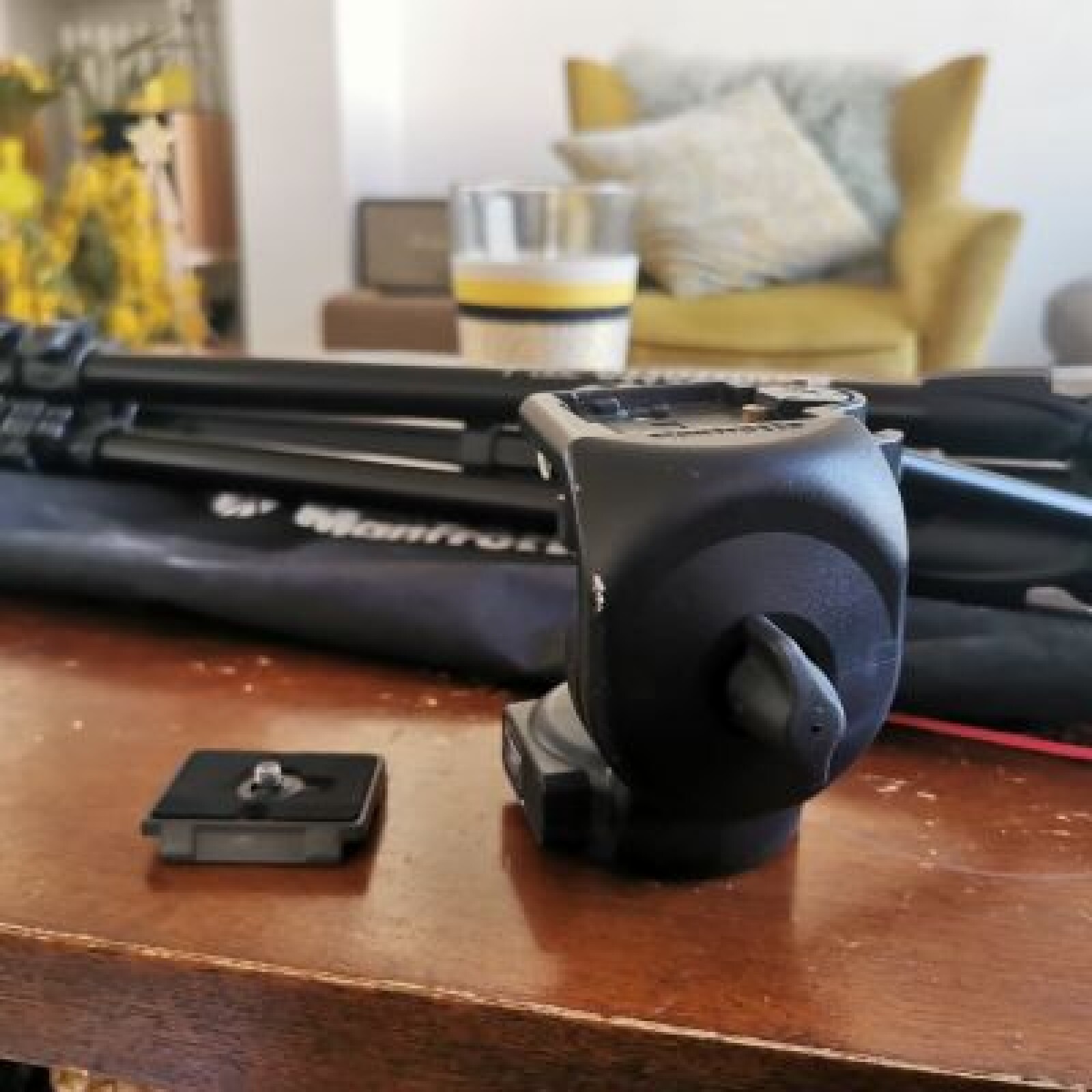 TREPIED MANFROTTO 290 xtra + TÊTE FLUIDE - Photo 4 sur 5
