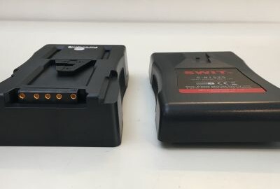 Location Kit de 3 Batteries v-Lock pour caméra ou panneaux LED Cineroid FL800