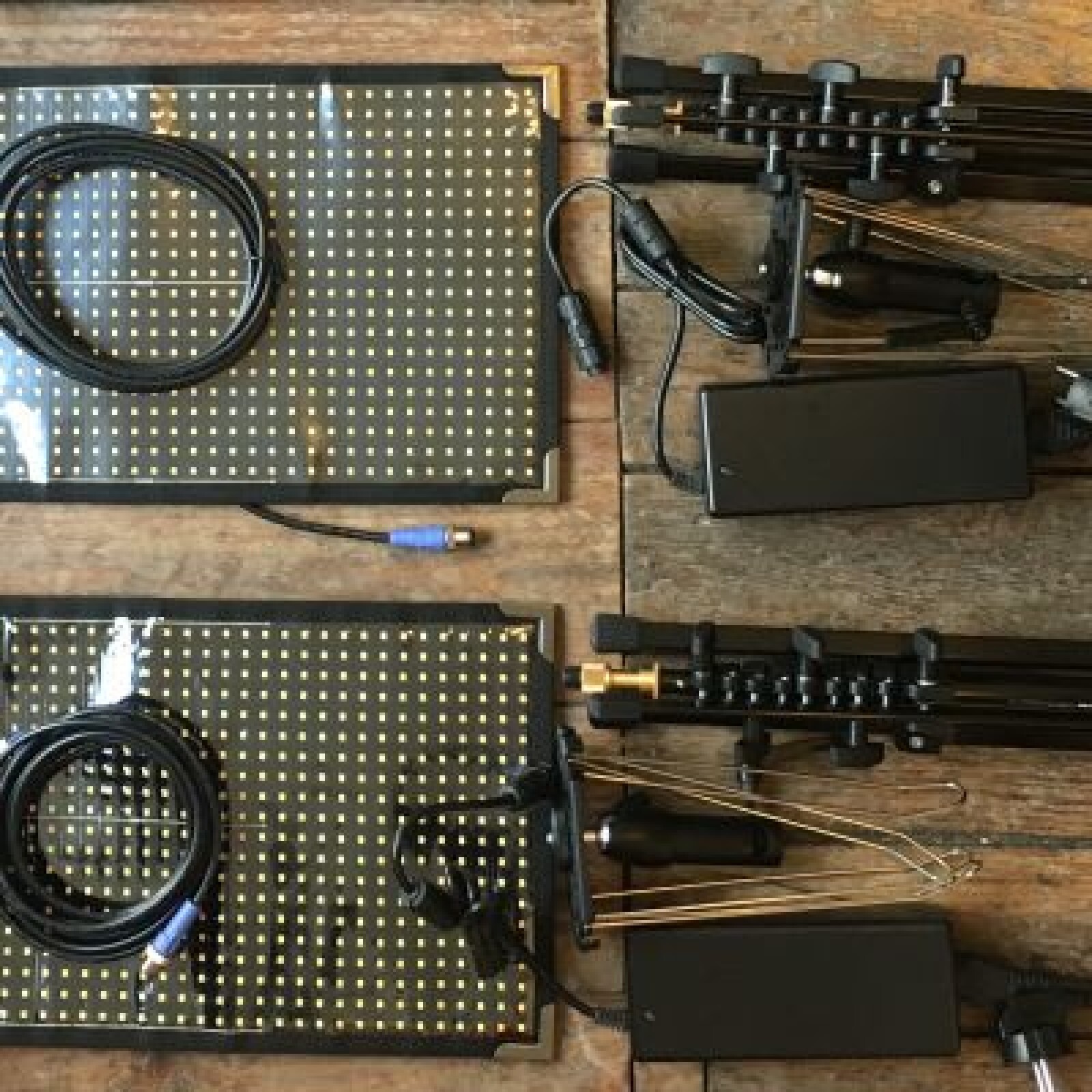 Kit de 2 Panneaux LED Cineroïd - Photo 1 sur 5