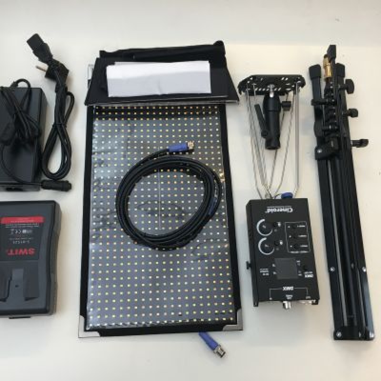 Kit de 2 Panneaux LED Cineroïd - Photo 3 sur 5