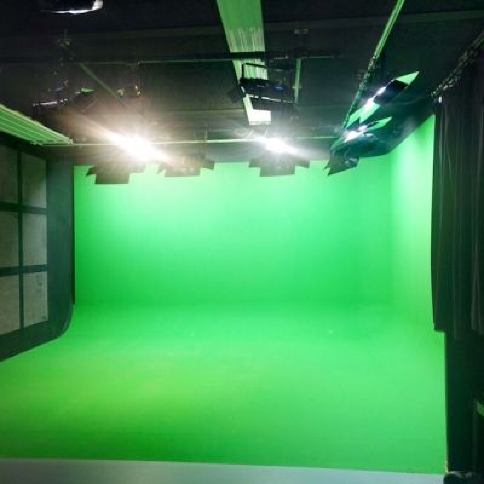 studio fond vert / shooting photo - Photo 1 sur 5