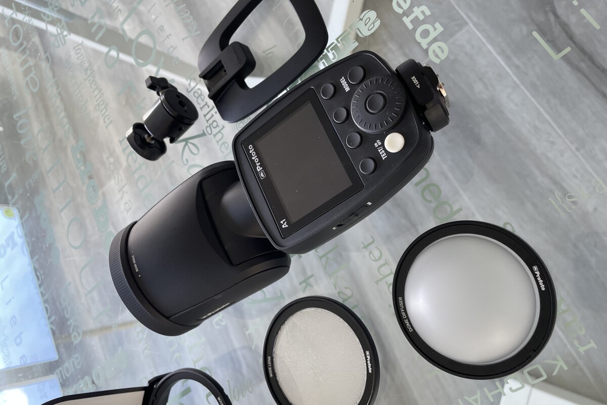 Location Profoto A1 - Lightyshare