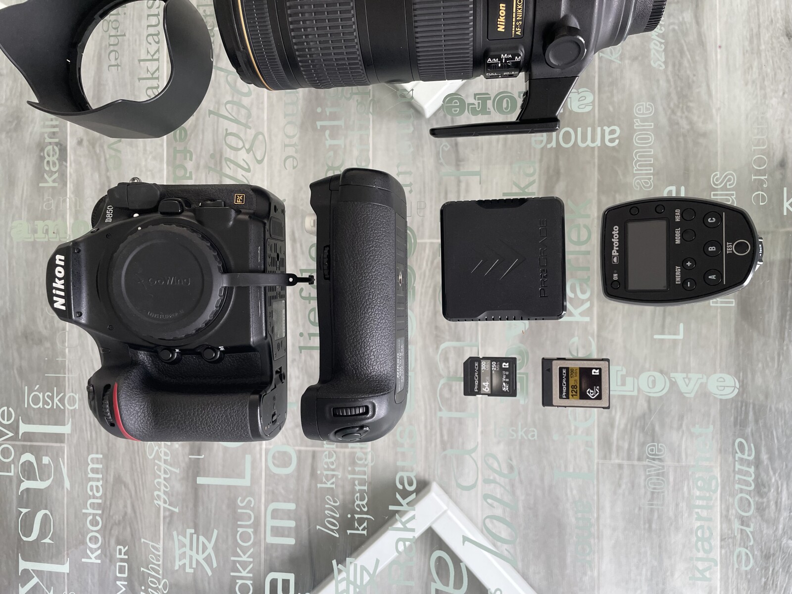 Nikon D850 + Set de 4 optiques + Profoto AirRemote TTL - Photo 3 sur 6