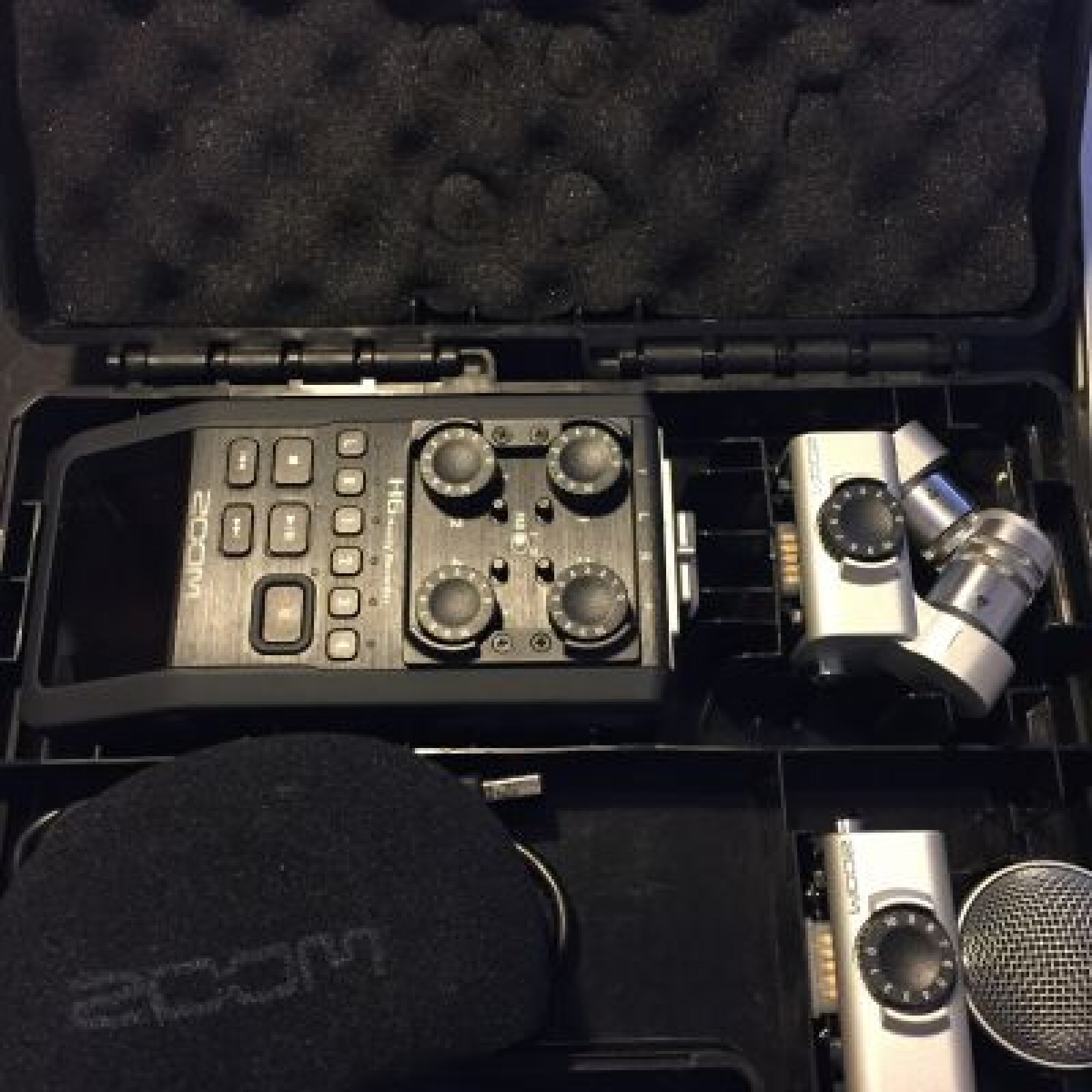 Recorder ZOOM H6 multipiste - Photo 2 sur 4