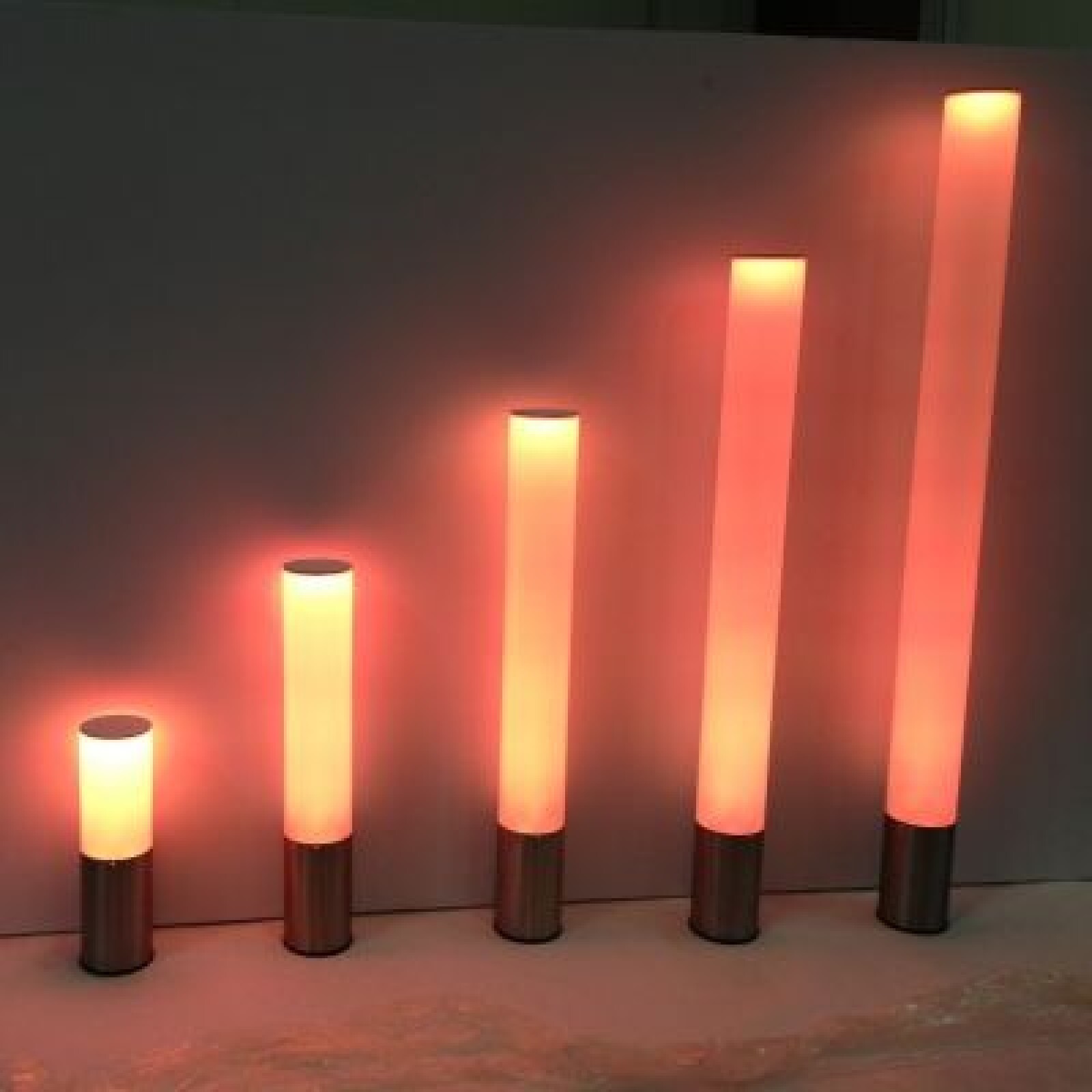 LICIALED - Projecteur boite ambre pour tube diffusant - LED RGBW colonne - Photo 3 sur 5