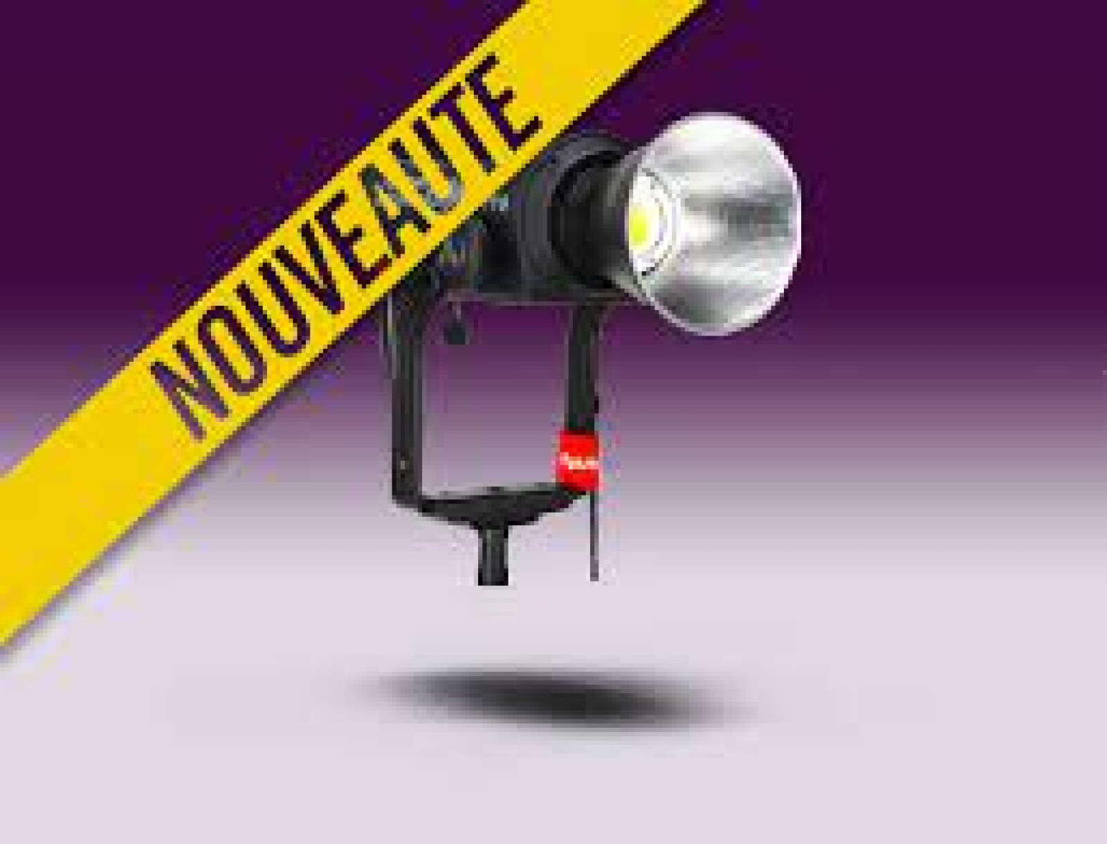 Light Cob 600 + Dome + pied - Photo 1 sur 1