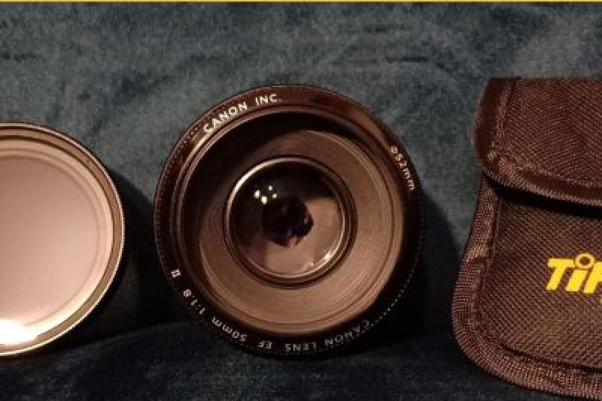 Location OBJECTIF CANON 50MM F/1.8 + FILTRE VARIABLE - Lightyshare