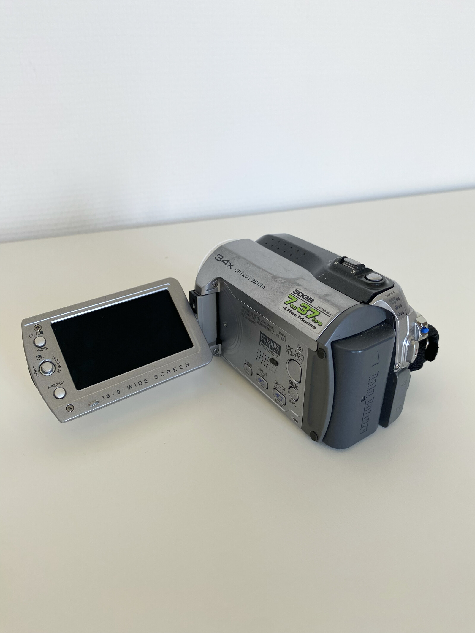JVC CAMESCOPE VHS - Photo 3 sur 3