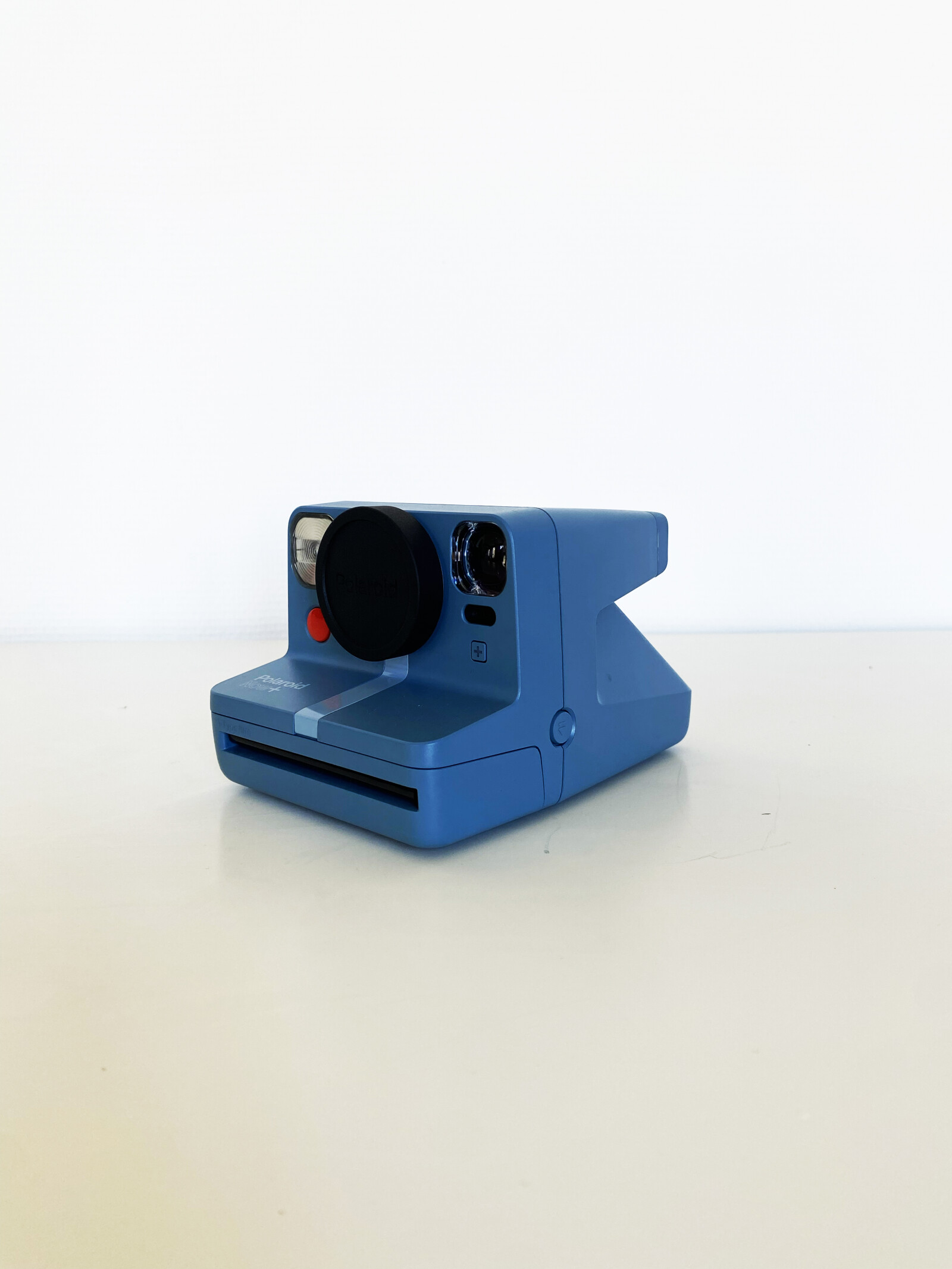 Polaroïd Now + - Photo 1 sur 2