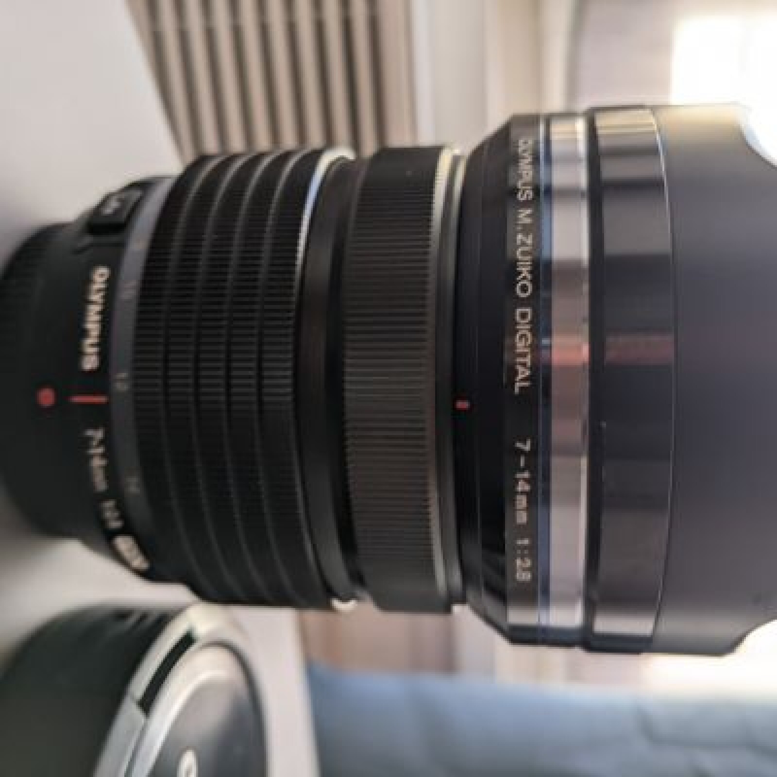 Objectif Olympus Pro 7-14mm f/2.8 - Photo 2 sur 2