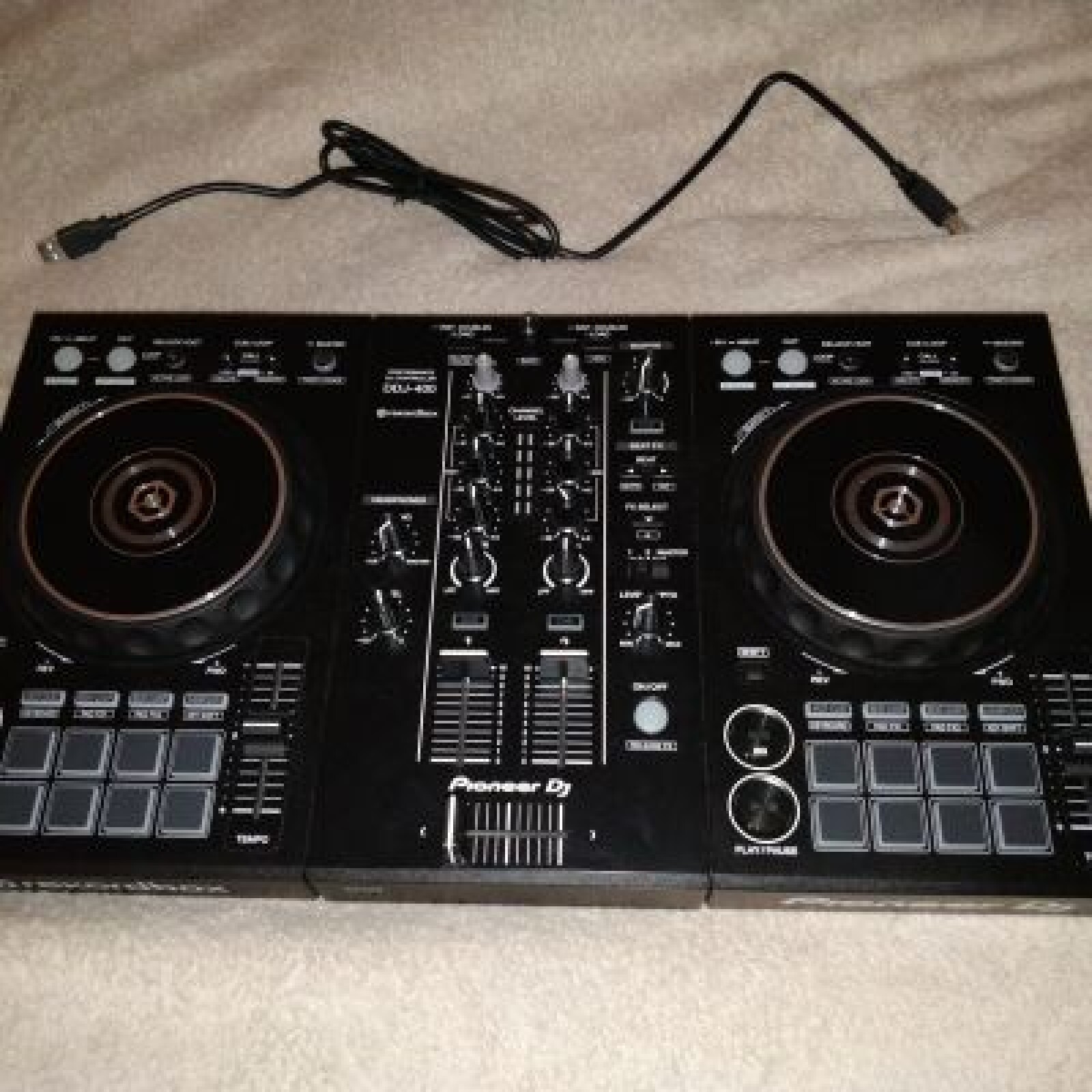Platine Pionner DDJ 400 - Photo 2 sur 3