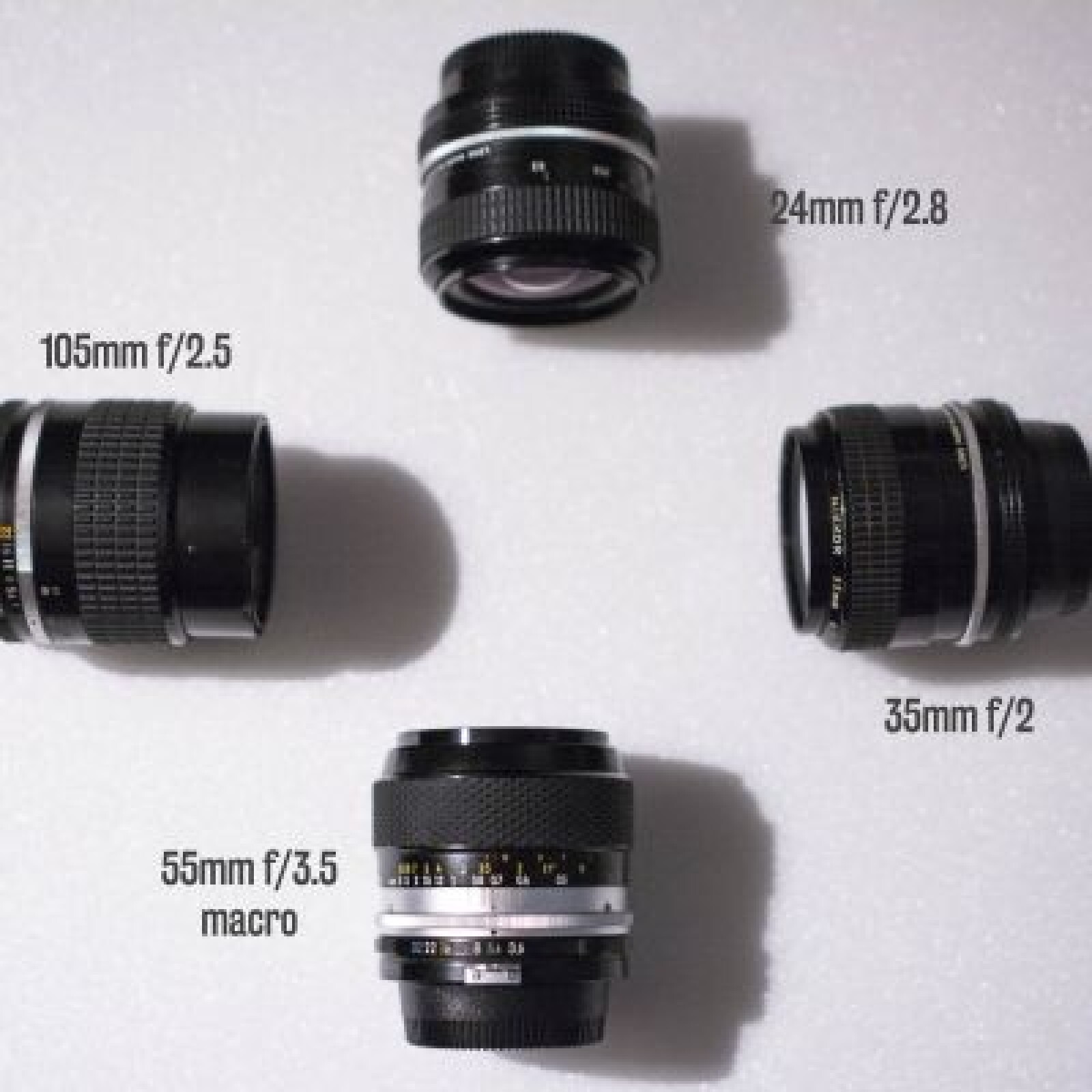 Série de 4 objectif fixes NIKKOR + Bague Macro - Photo 4 sur 4