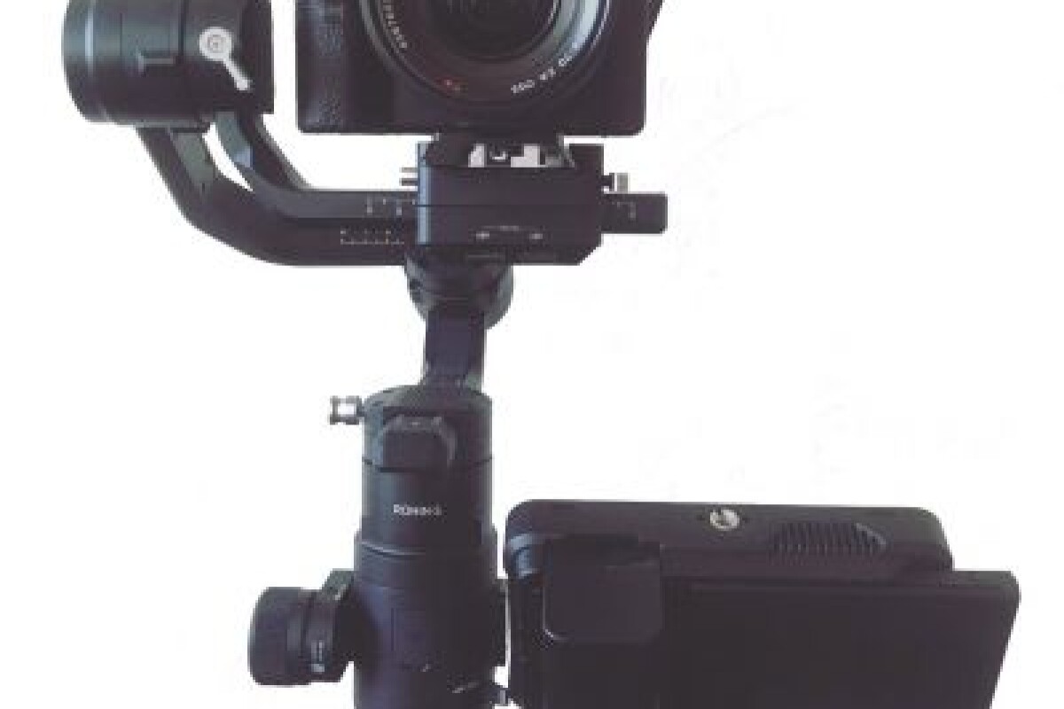 Location Combo A7IV + 24-70 Sigma ART F2.8 + Ronin S2 + NinjaV - Lightyshare