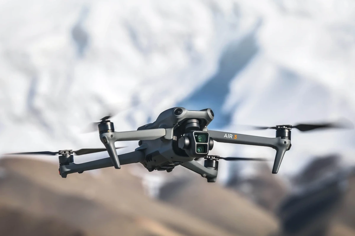 Location DJI Air 3 fly More Combo - Lightyshare