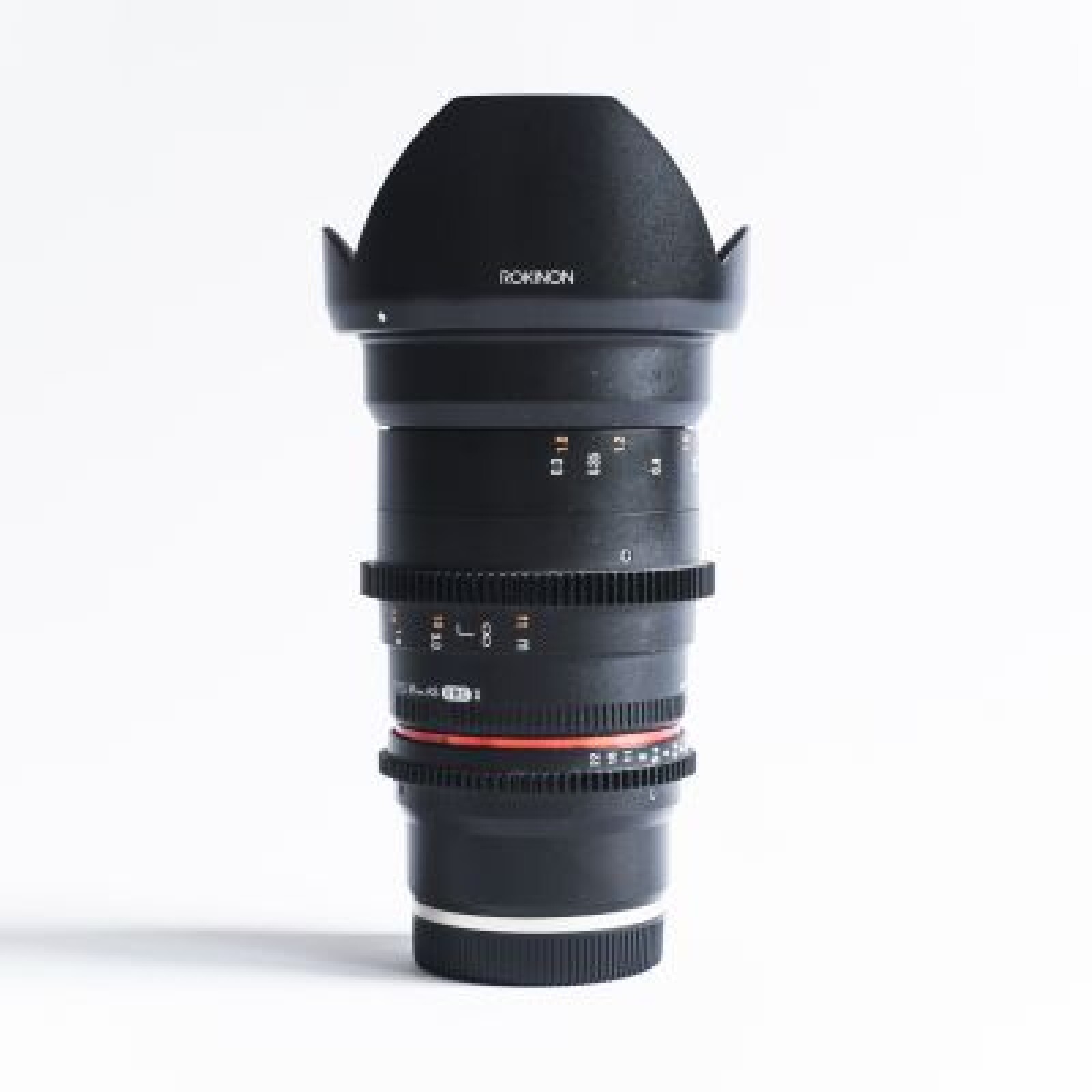 Rokinon 35mm T1.5. Cine AS UMC II - Photo 2 sur 3