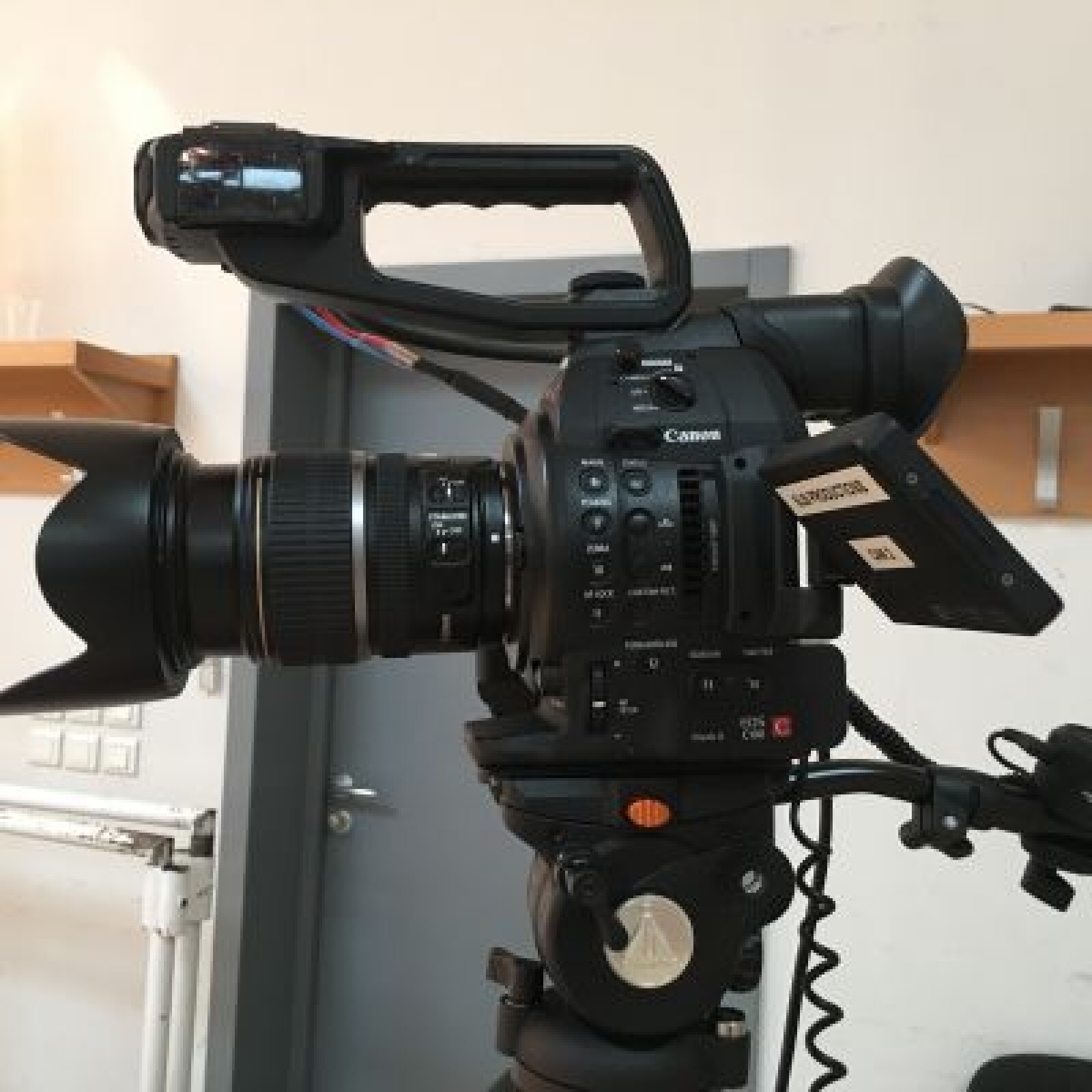 Ensemble Canon C100 MK II - Photo 1 sur 1