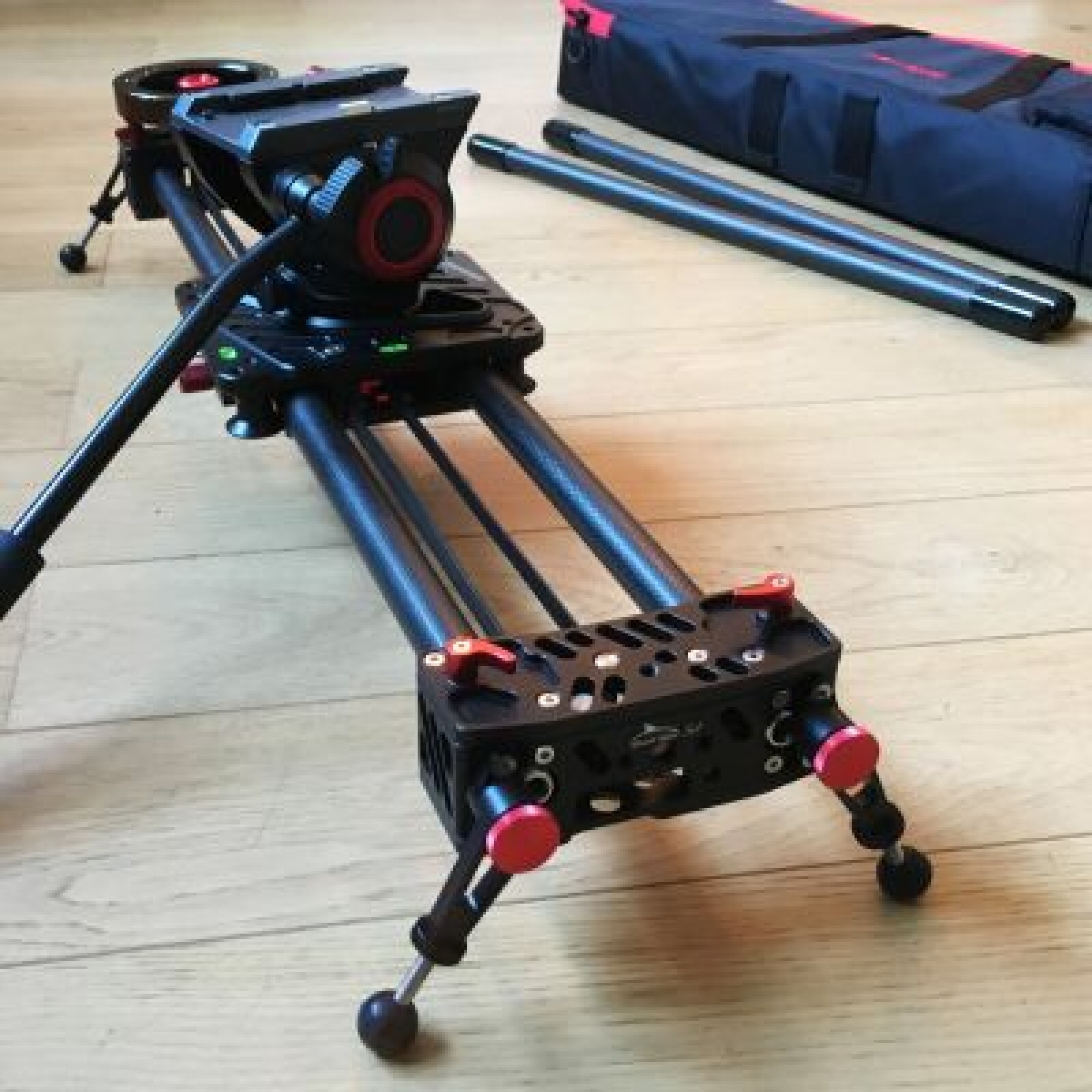 SLIDER iFootage Slider Shark S1 bundle + Manfrotto MVH500AH - Photo 1 sur 2