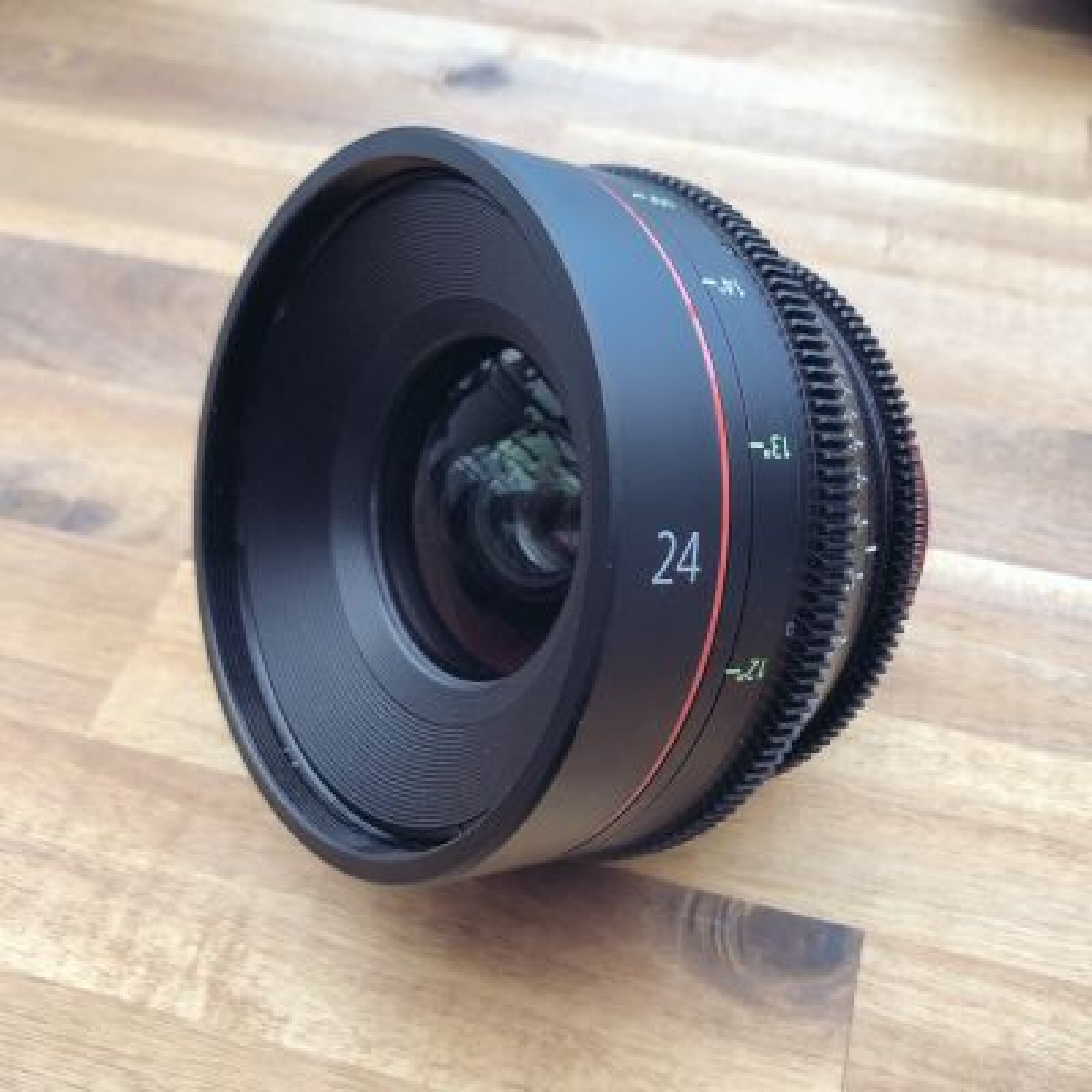 Canon Prime Cine Lens CN-E 24mm T1.5 Monture EF - Photo 1 sur 1