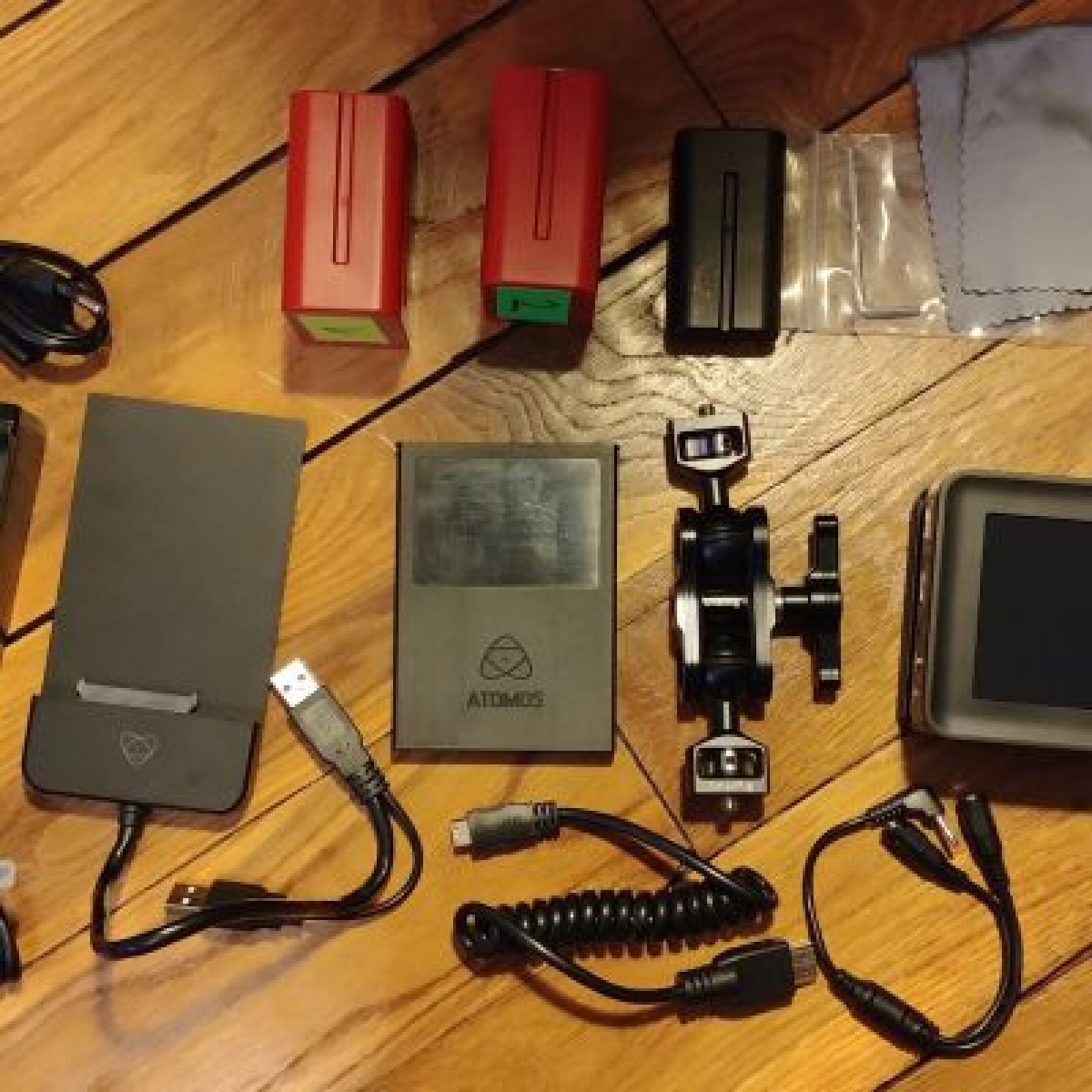 Atomos Ninja Blade +  support - Photo 1 sur 4