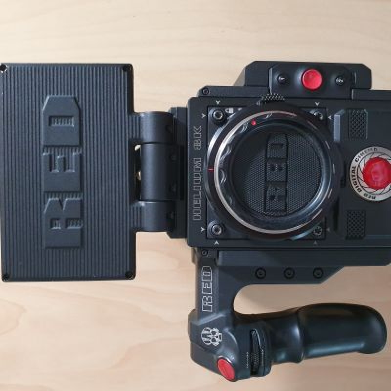 RED Helium 8K Epic-W (avec accessoire) - Photo 1 sur 3