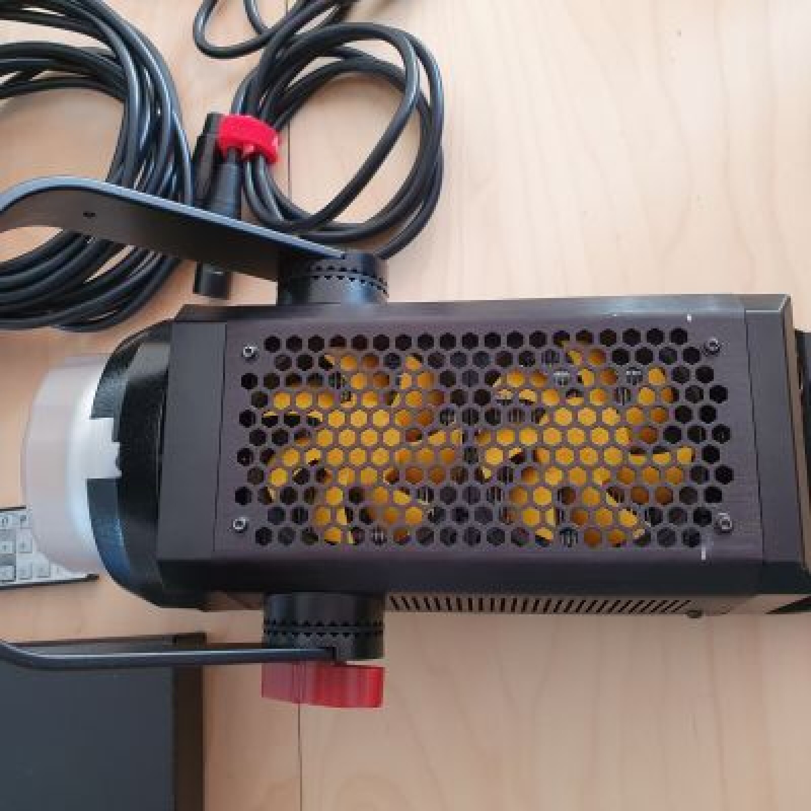Aputure LS 300d Eclairage LED - Photo 4 sur 5
