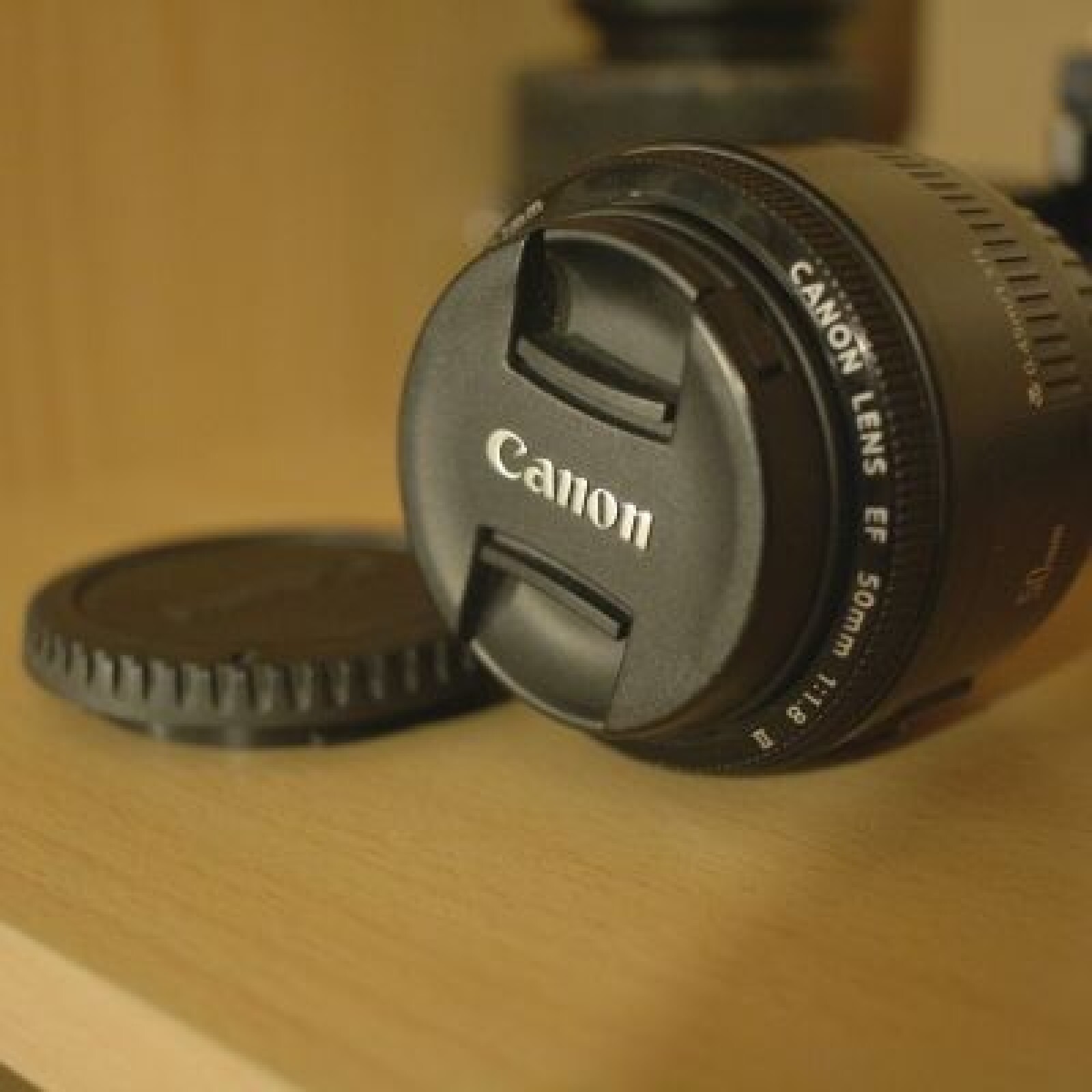 Canon 50mm 1.8 EF II - Photo 2 sur 3