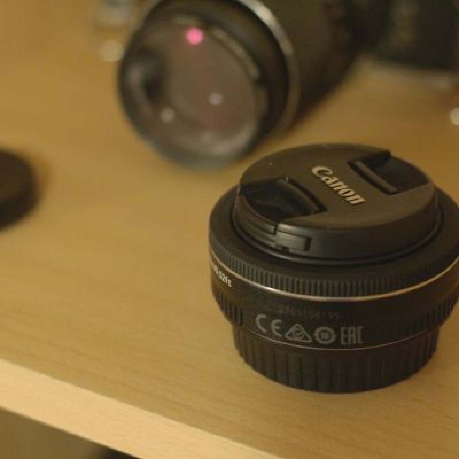 Canon 24mm 2.8 Pancake EF-S - Photo 2 sur 3