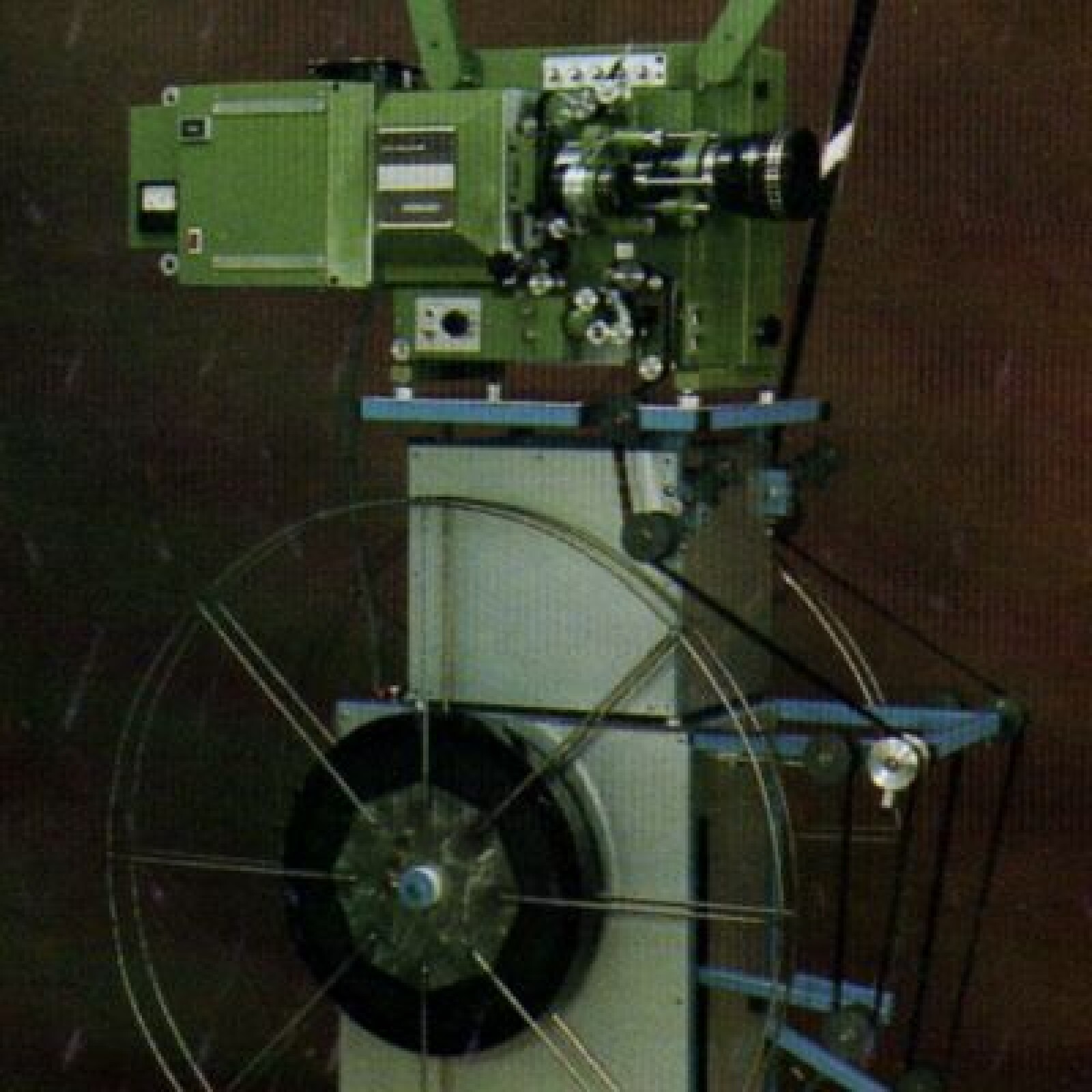 Projecteur 35mm portable - Photo 2 sur 4