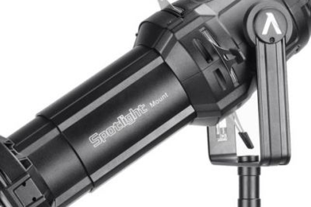 Location Spotlight Mount 36° avec Iris et kit 13 gobos - Lightyshare