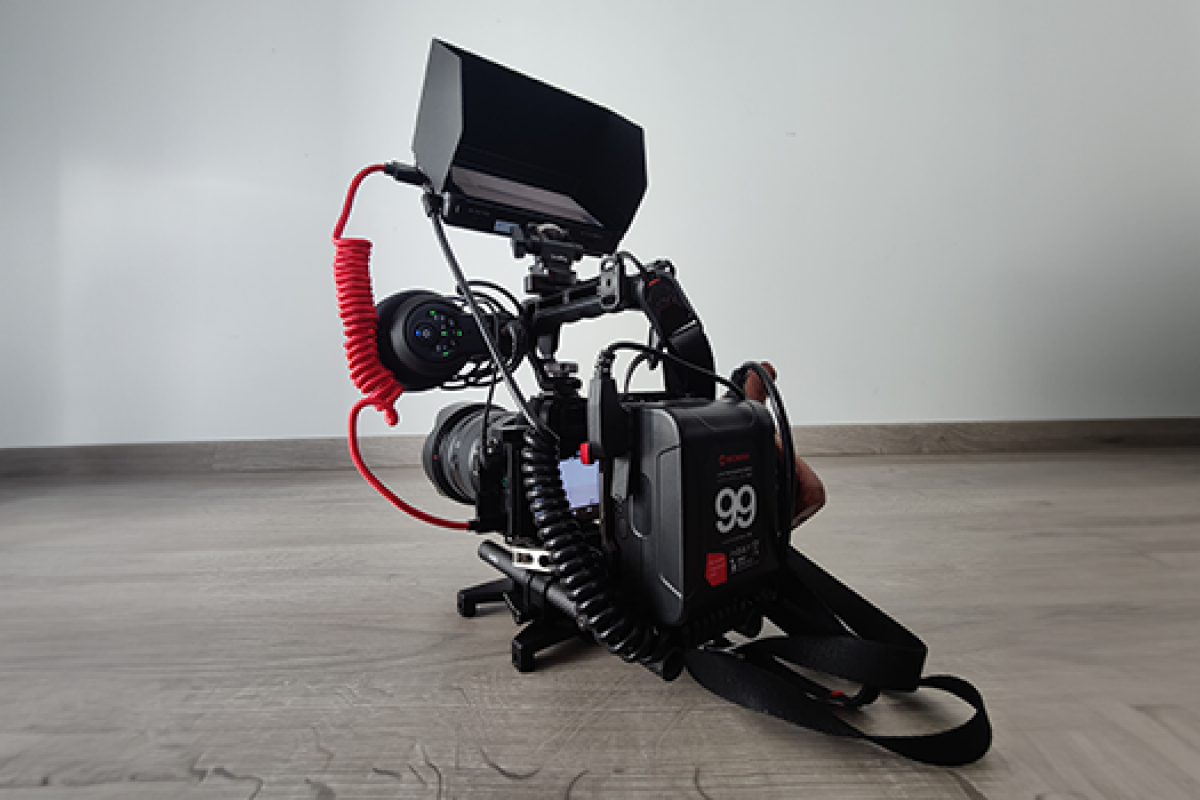 Location Sony a7s + Sony 24-105mm f4 + rig complète - Lightyshare