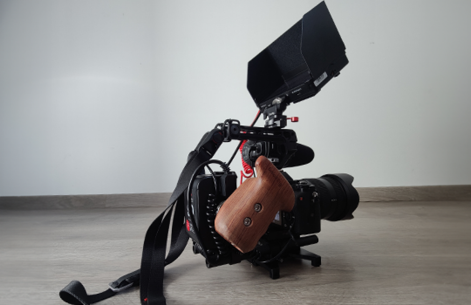 Sony a7s + Sony 24-105mm f4 + rig complète - Photo 3 sur 9