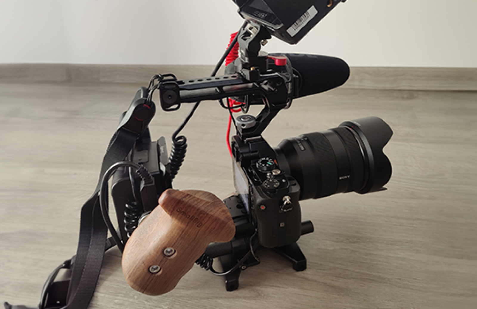 Sony a7s + Sony 24-105mm f4 + rig complète - Photo 4 sur 9